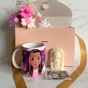 Kit Bolso Premium de regalos para el día de la madre personalizados con mug y velas.